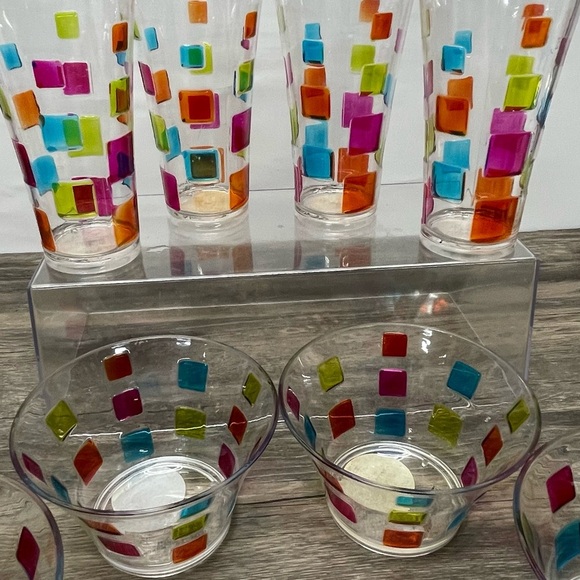 Indoor/Outdoor patio cups/bowls. - Picture 2 of 7